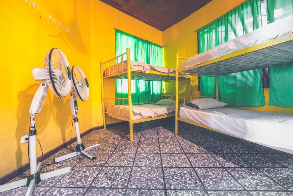 Pura Vida Hostel タマリンド エクステリア 写真